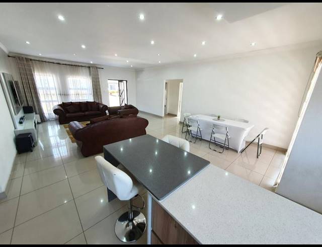 3 BEDROOM HOUSE FOR SALE IN THE ORCHARDS